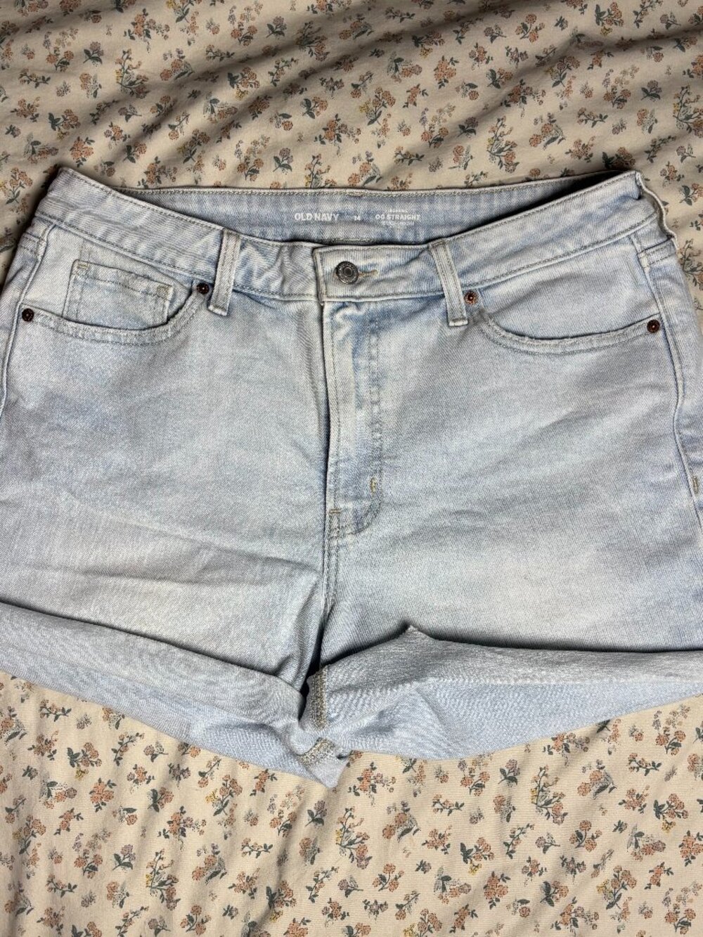 Old Navy High Rise OG Straight Light Wash Denim Jean Shorts 14 4.5in Inseam